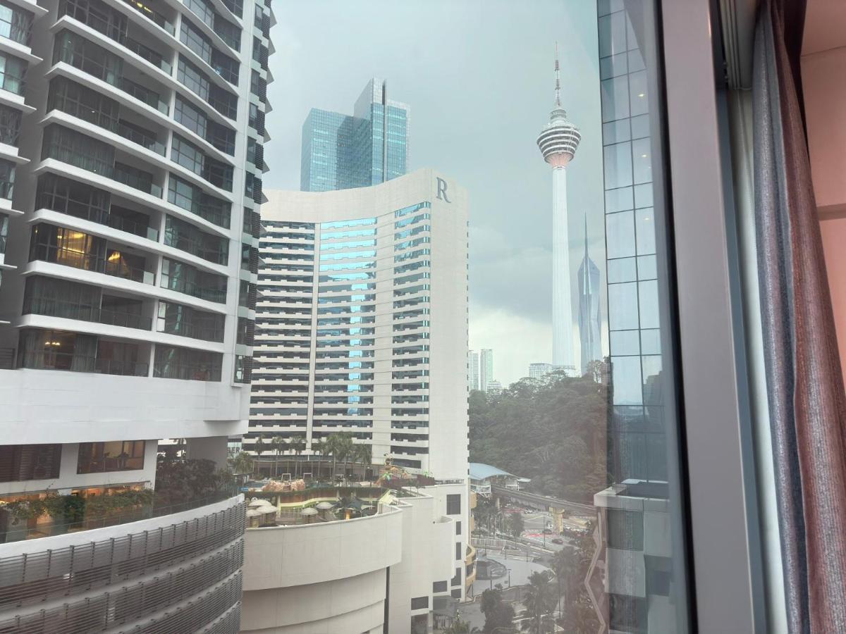 Summer Suites Klcc By Purple Orchid Kuala Lumpur Exterior photo